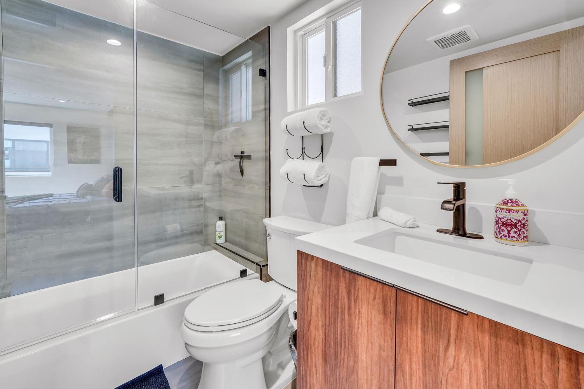 Stylish Sherman Oaks Townhouse 3Bed + 3.5Bath All Master Suites Los Angeles Bagian luar foto
